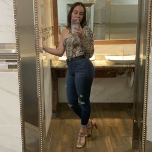 Meet your Posher, Florimar